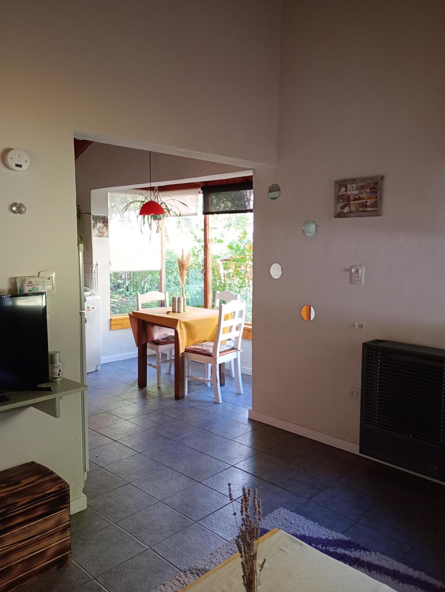 Casa Con Jardin - Circuito Chico, Holiday home *